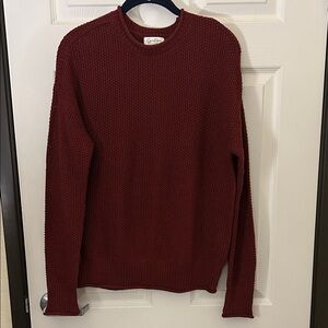 Jessica Simpson Burgundy Crewneck Sweater